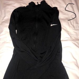 Women’s Nike drifit long sleeve